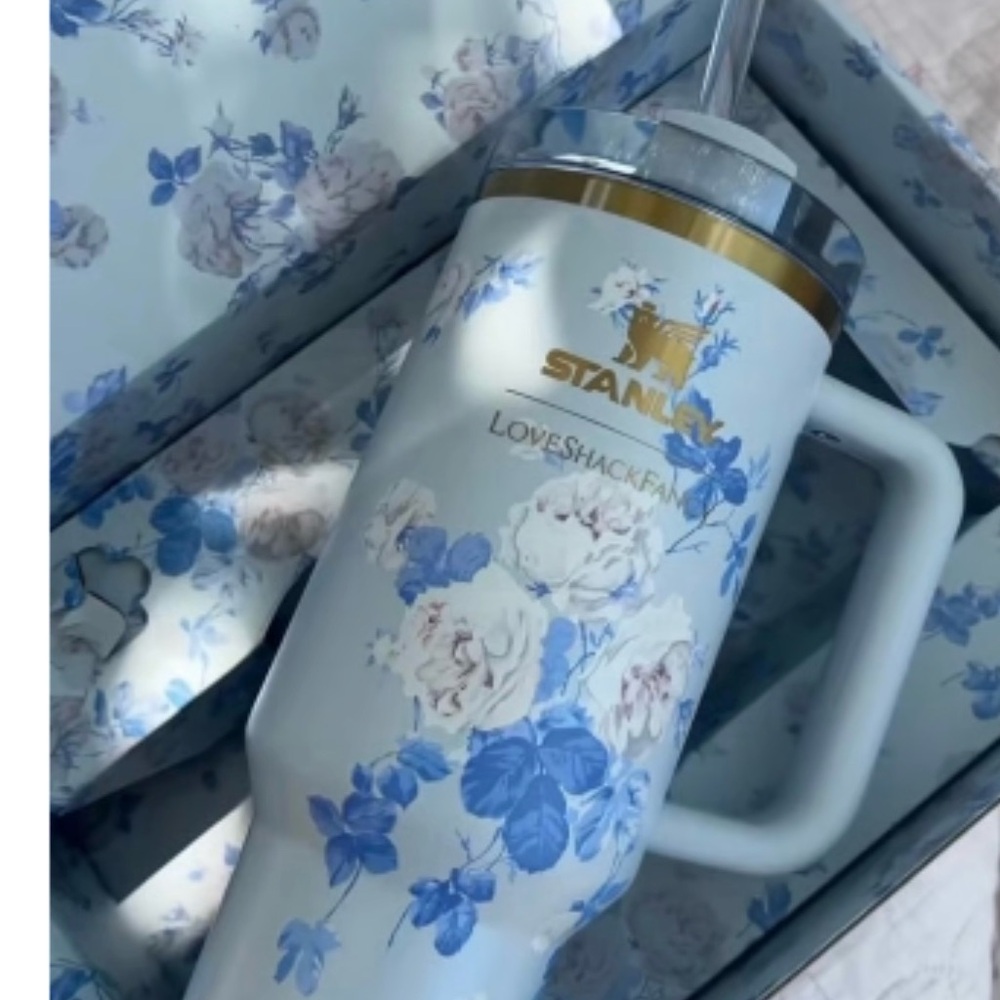 The Stanley X LoveShackFancy Quencher | 40 Oz EVERBLOOMING ROSETTES